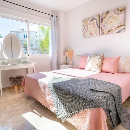 2Bdr Penthouse, Los Naranjos, W/Pool, 2Km P.Banus Marbella Exterior photo