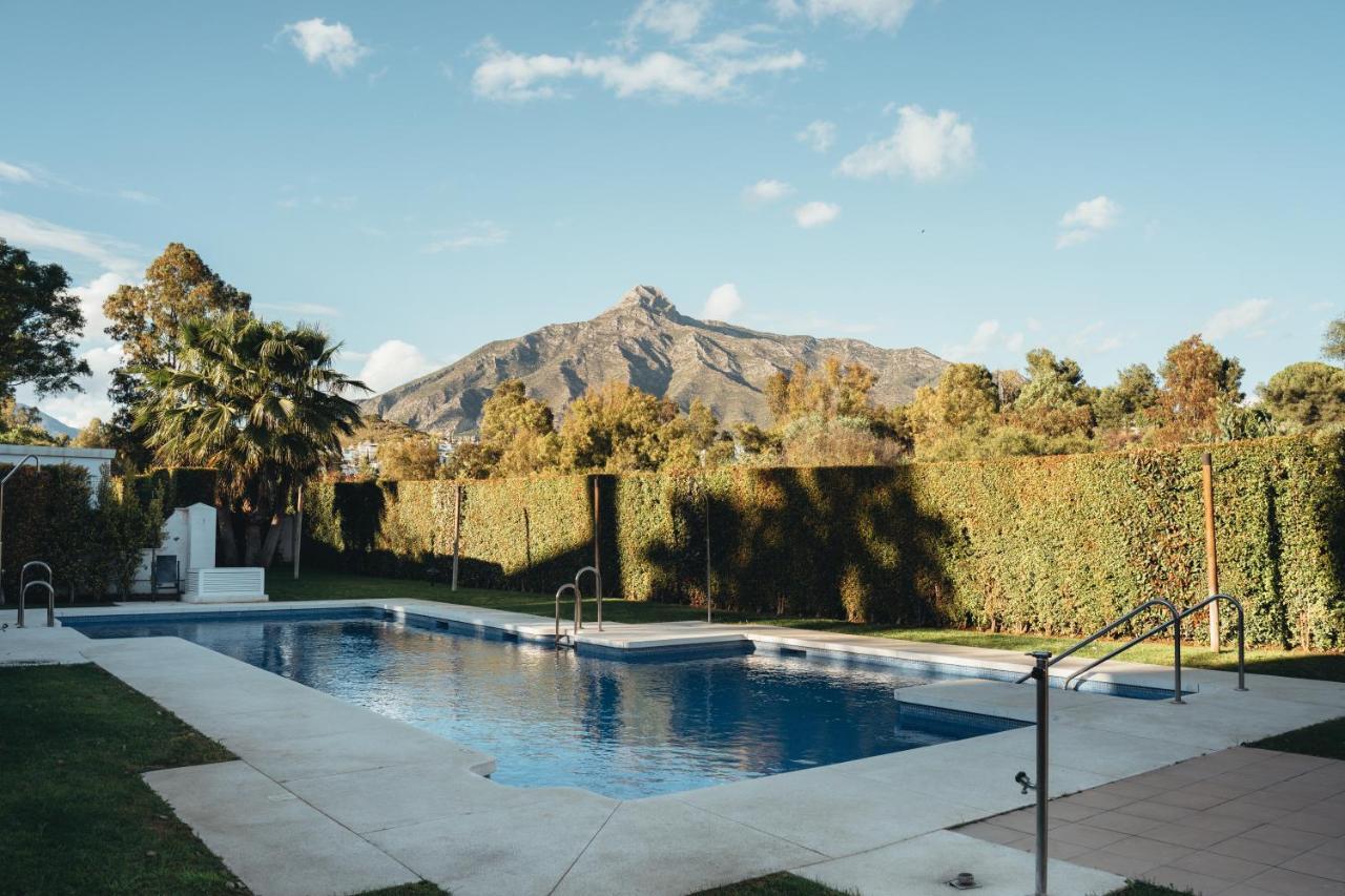 2Bdr Penthouse, Los Naranjos, W/Pool, 2Km P.Banus Marbella Exterior photo